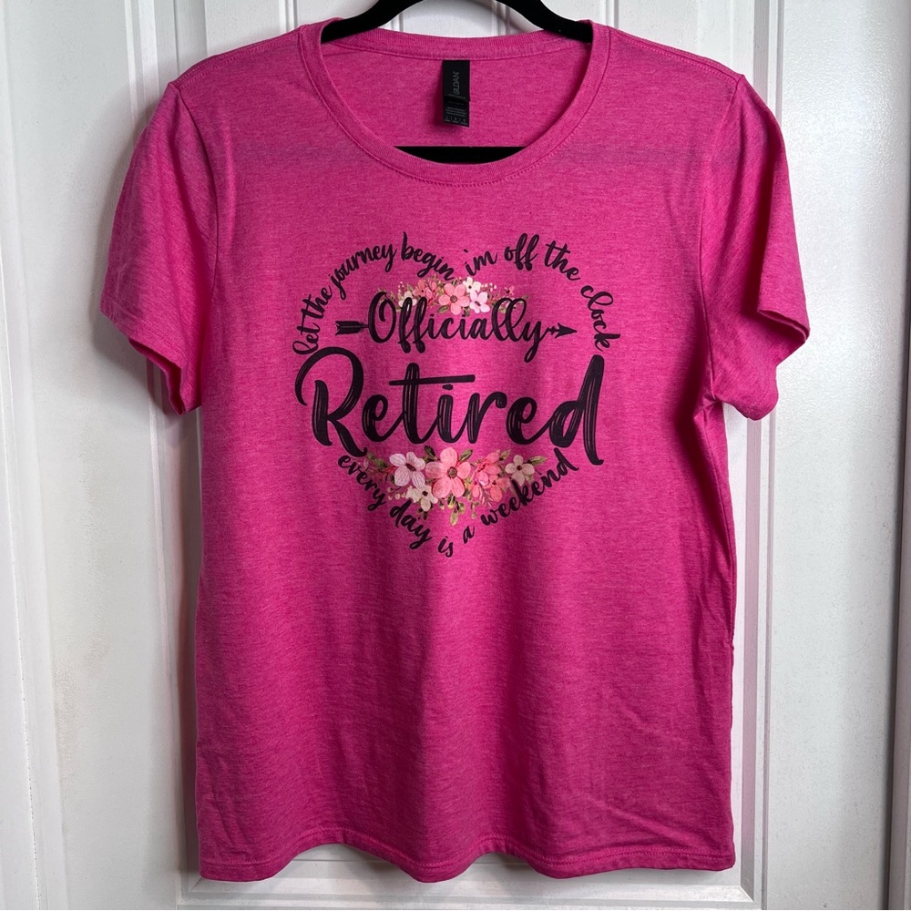 Officially Retired‎ Bright Pink Graphic Floral Short Sleeved Tee. Size Large.